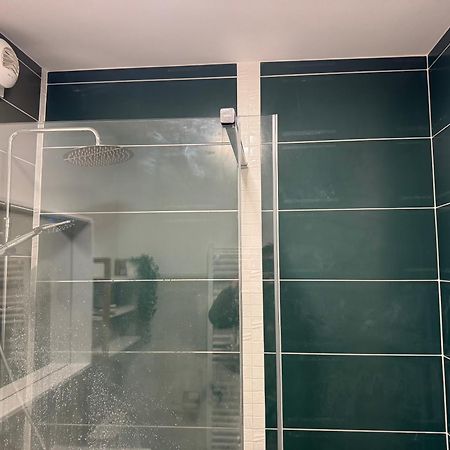 דירות סן-לארי-סולאן Authentique &; Design מראה חיצוני תמונה